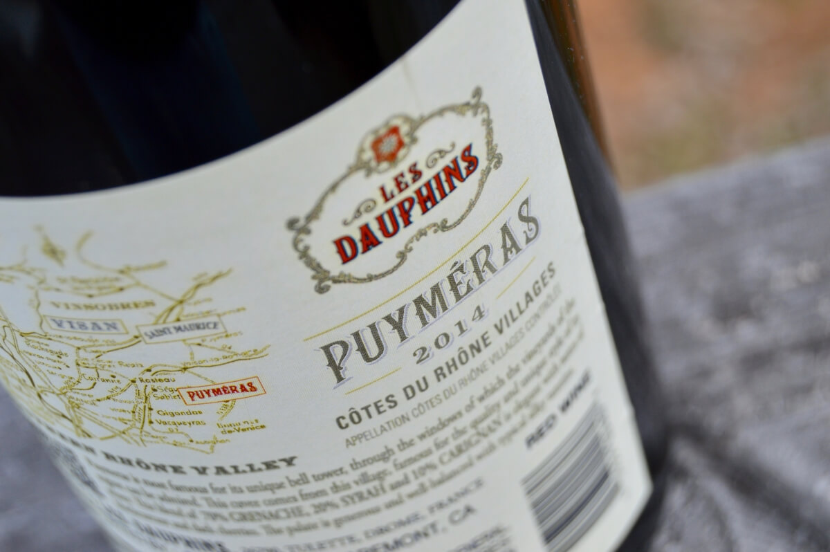 Les Dauphins Côtes du Rhône Villages Puyméras Rouge 2014 bottle side